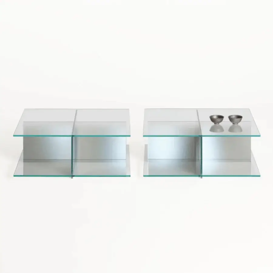 Exquisite Glas Italia Cartesio coffee table in tempered extralight glass with intersecting planes and polished edges