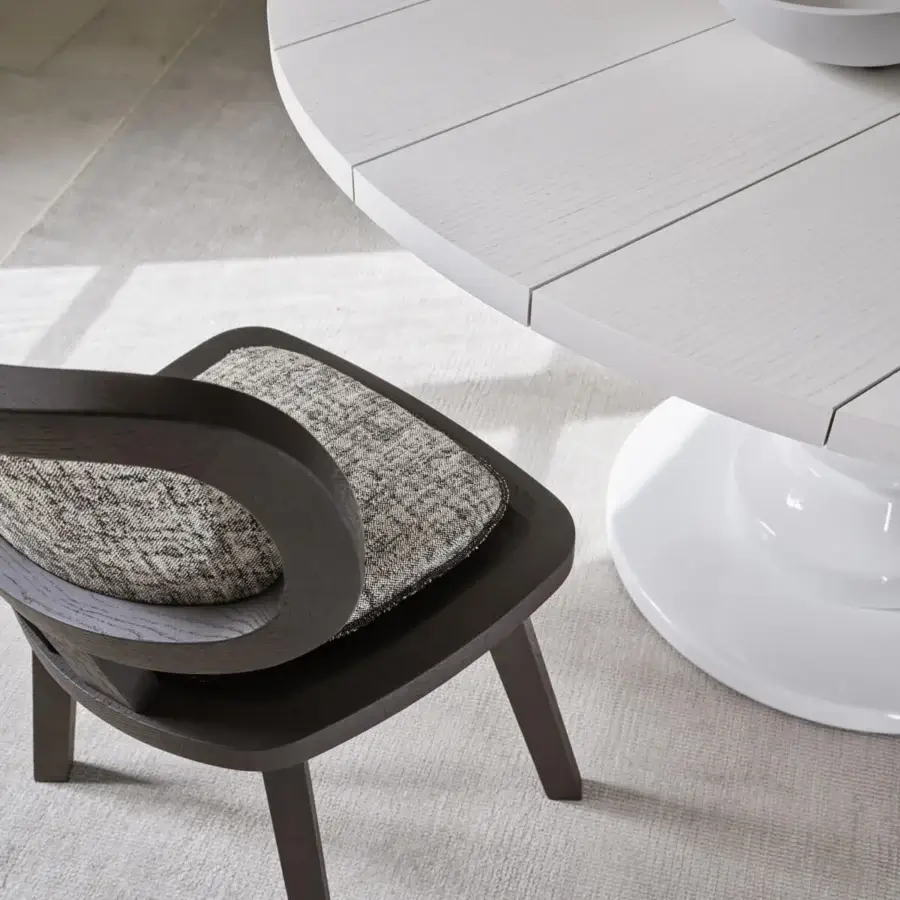 Refined Gervasoni Gray 38 round table with slatted ash wood top and sculptural white Millgres central base