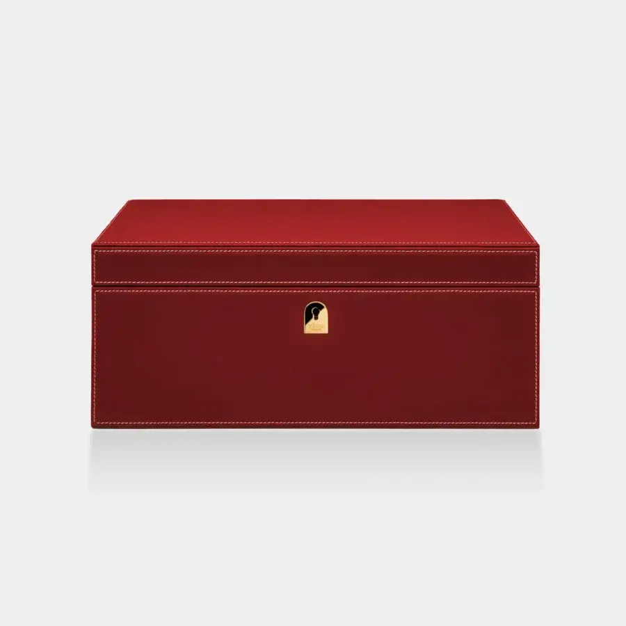 Exquisite Vèlle Milano Cigars Humidor Grand in deep red padded leather with light colored stitching and gold toned metal lock