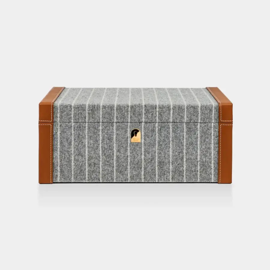 Exquisite Vèlle Milano Cigars Humidor Grand in grey and white striped Loro Piana fabric with cognac leather gold hardware
