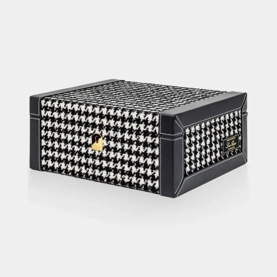 Meticulous Vèlle Milano watch case in black and white Loro Piana houndstooth fabric with polished gold-toned metal hardware
