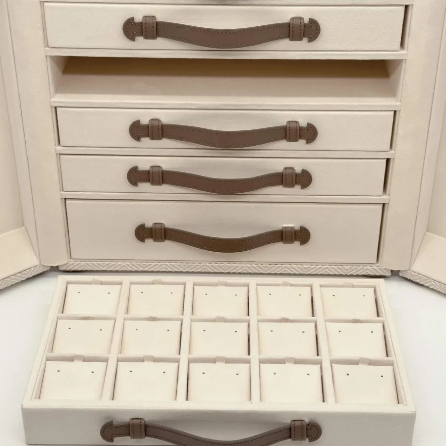 Vèlle Milano Jewelry Trunk #9
