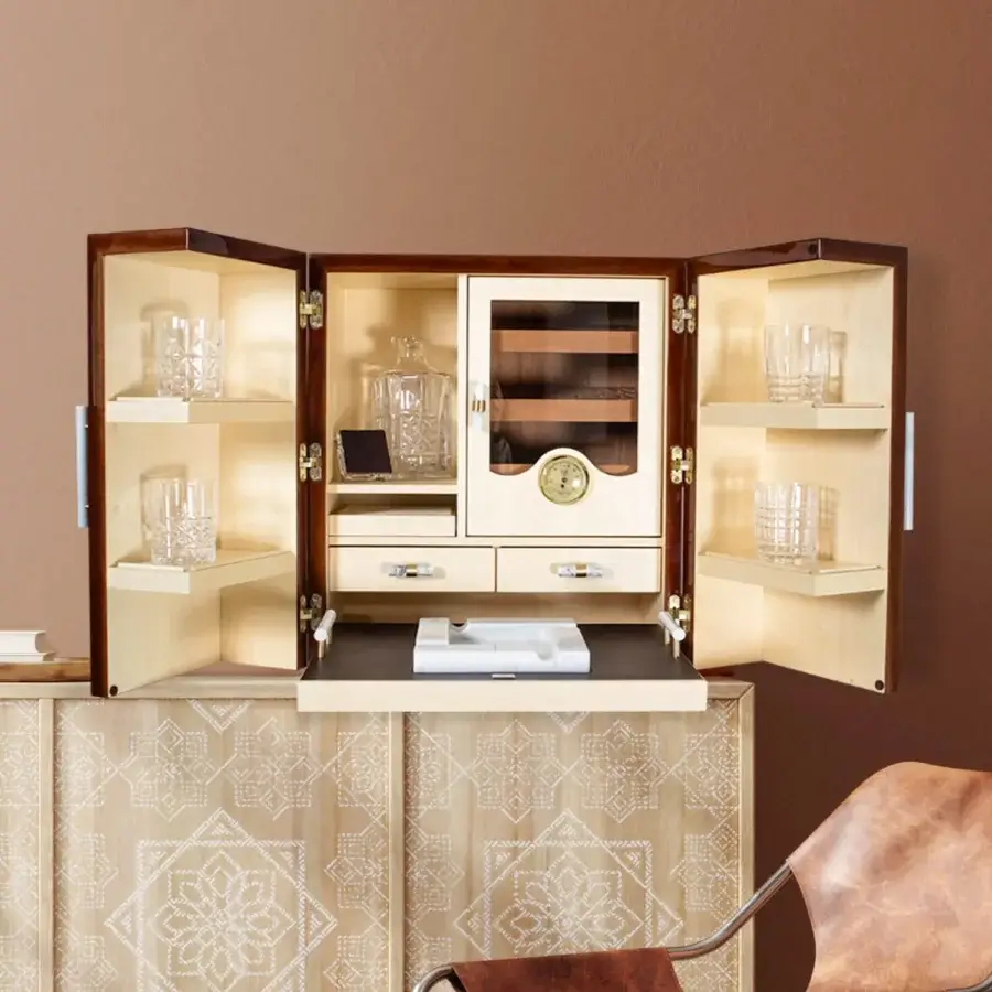 Agresti Uniòn Bar Cabinet #1
