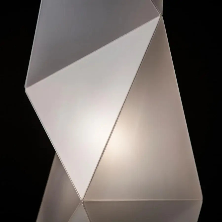 Exceptional Slamp Diamond lamp with interconnected triangular panels in white and matte finish