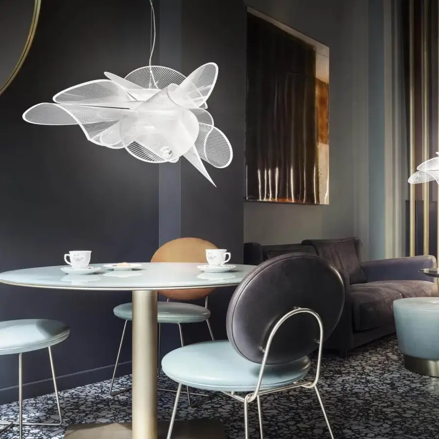 Distinguished Slamp La Belle Étoile suspension lamp with white textured print on transparent polymers and interwoven curvilinear design