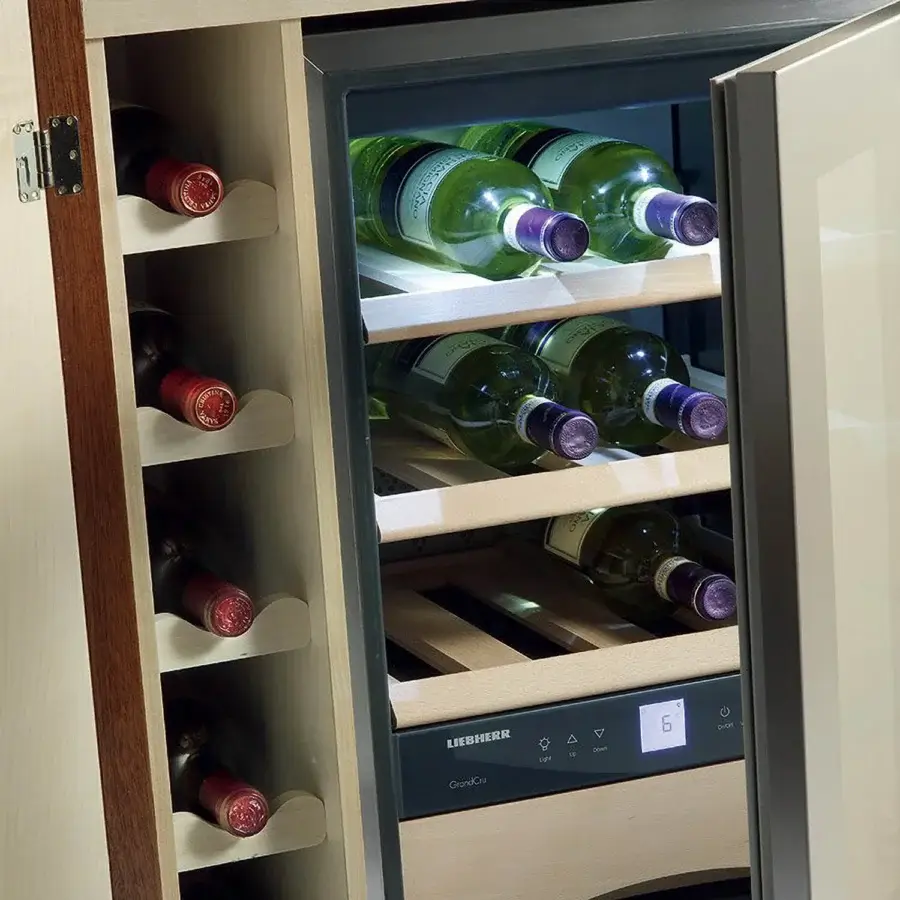 Agresti Bacco e Tabacco Bar Cabinet #7