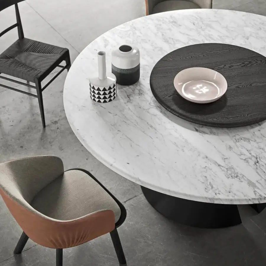 Superior Presotto Nimbo table with a polished marble top exhibiting grey veining and a dark cylindrical base crafted in wood