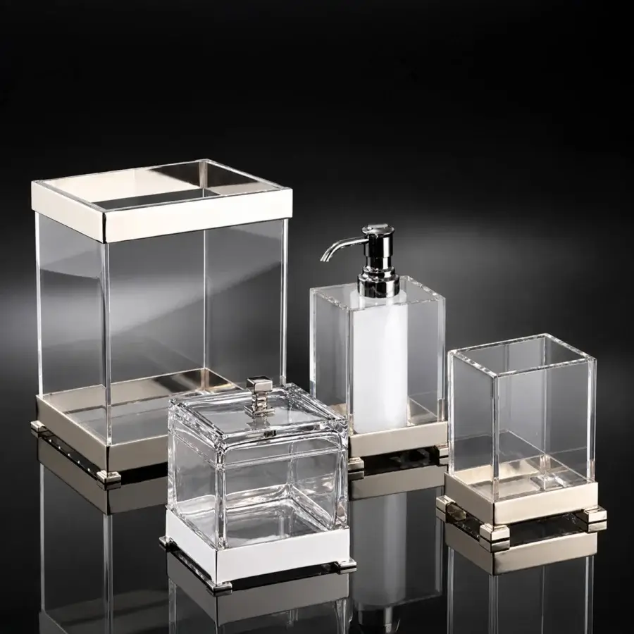 Selezioni Domus Liscio Bathroom Item Set A #1