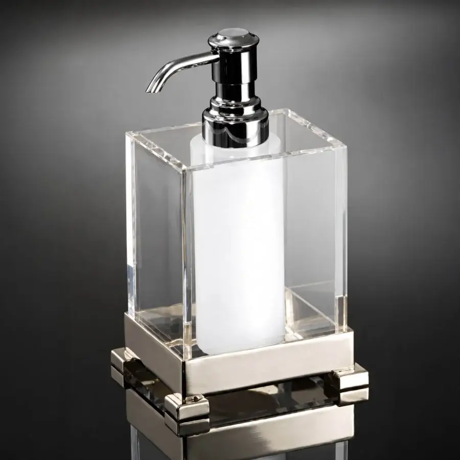 Selezioni Domus Liscio Bathroom Item Set A #3