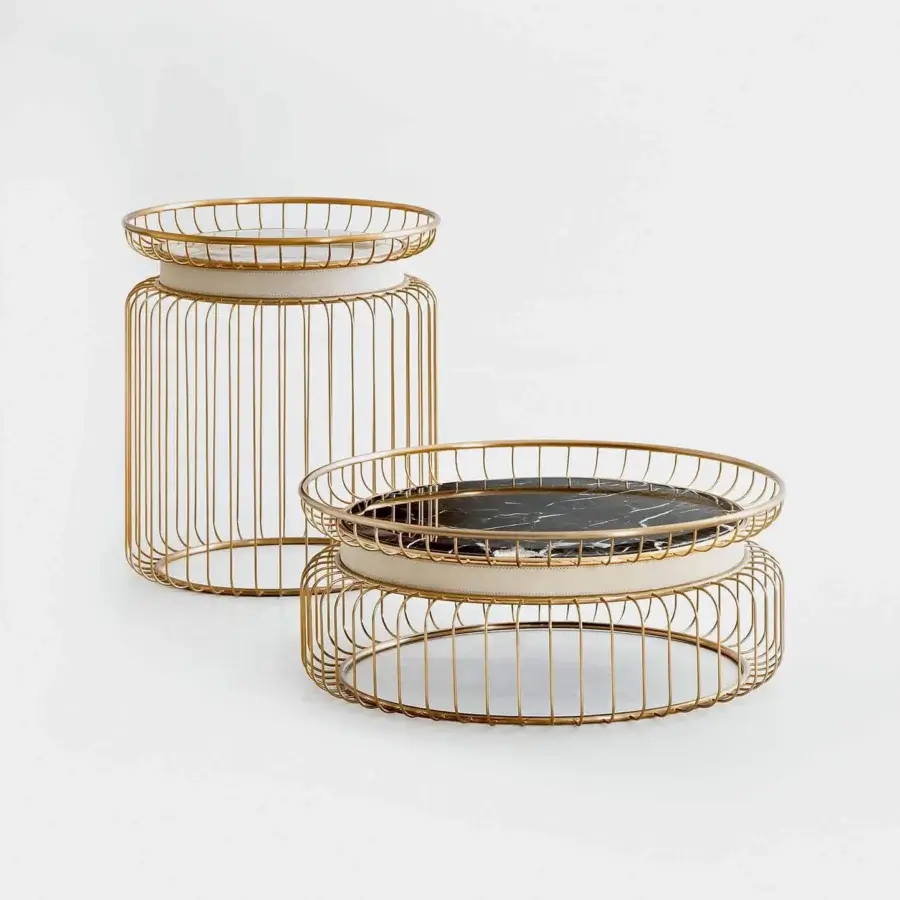 Exceptional Rugiano Ciglia coffee table crafted with glossy gold hand-welded metal, black marble and upholstered leather detail