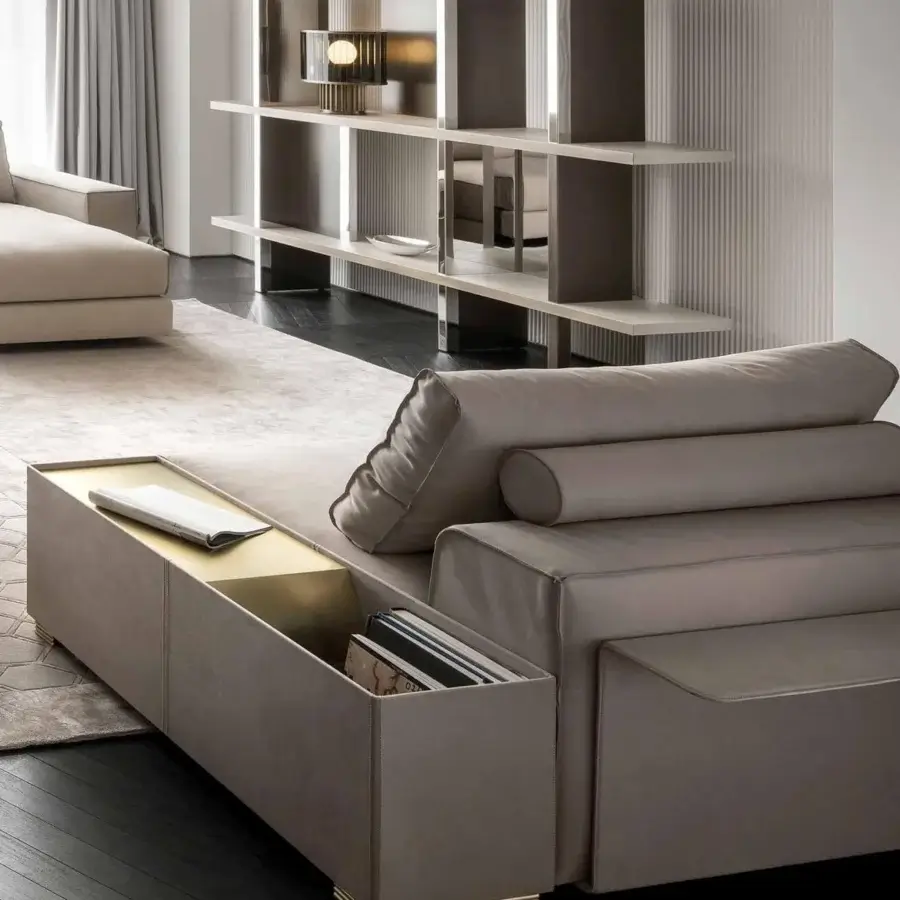 Distinguished Rugiano Nautilus chaise lounge upholstered in light gray fabric with brushed brass metal accents
