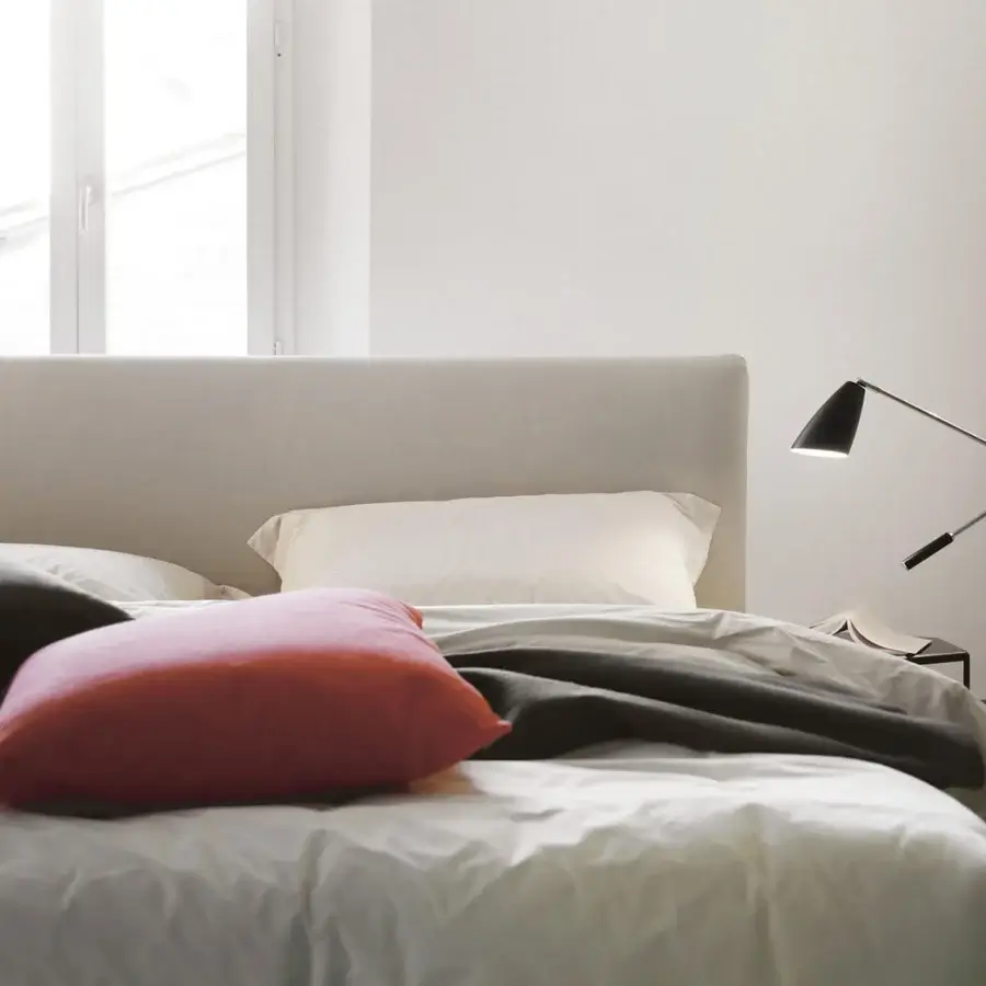 Noctis Manuel Bed #4