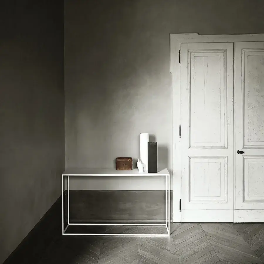 Luxury Desalto Helsinki console table featuring white matte lacquered steel tube structure and aluminum joints