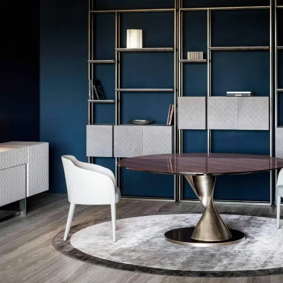 Superior Rugiano Liberty table lamp with bronze-finished aluminum extrusion and a light-toned fabric diffuser