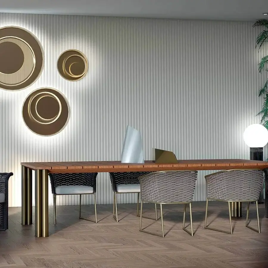 Sophisticated Rugiano Atlante table with rectangular Iroko wood showcasing horizontal grain and glossy bronze metal legs