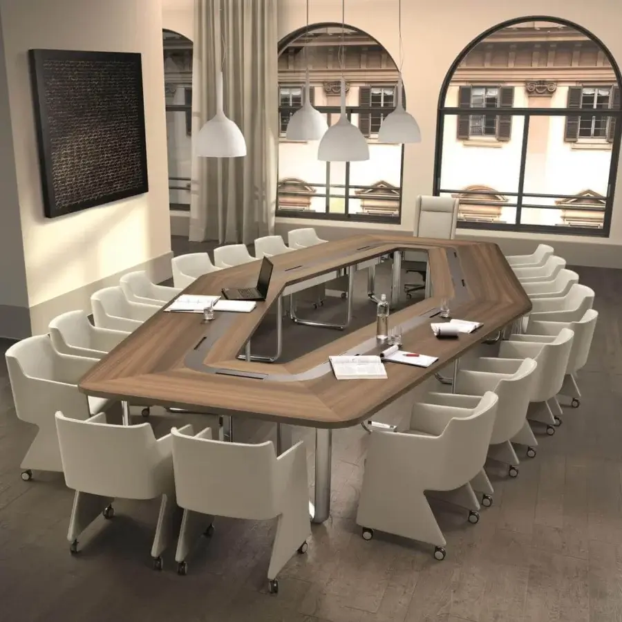 Superior 4 Mariani Ophy armchair built for conference rooms with light beige leather and a sleek metal base with casters