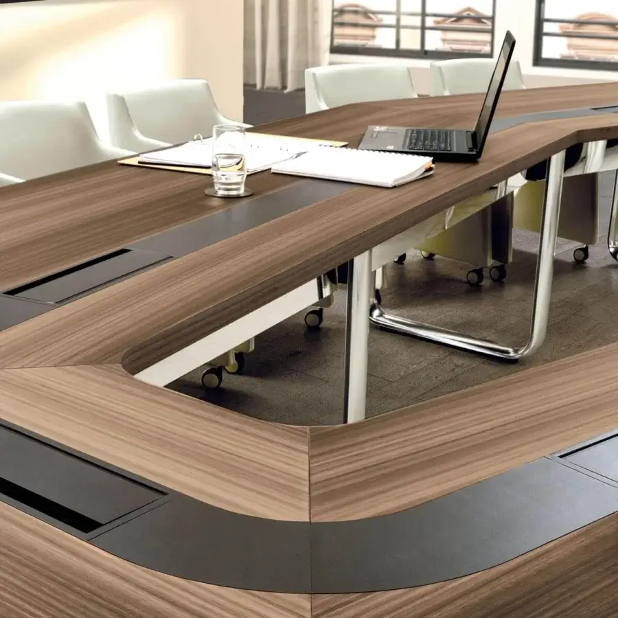 Superior 4 Mariani Leader conference table with Eucalyptus wood veneer in medium brown and varnished aluminum base