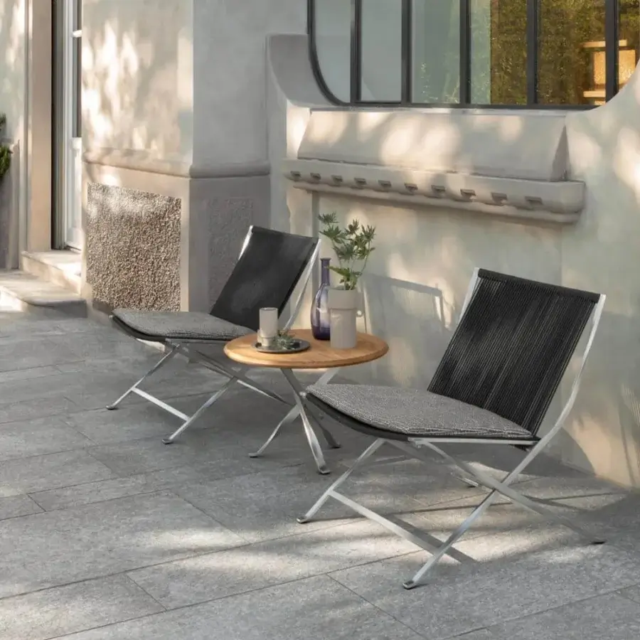 Sophisticated Talenti George coffee table with warm light brown accoya wood and sleek stainless steel base