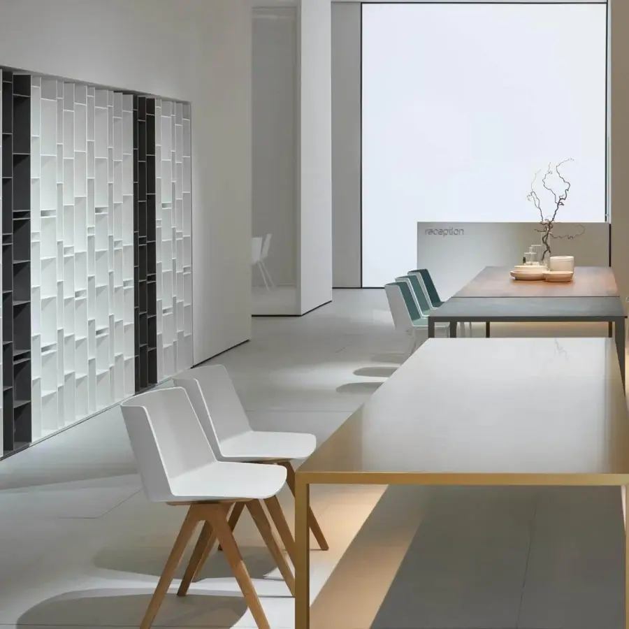 Exceptional MDF Italia Random bookcase built with medium density wood fibre boards in white and dark grey with melamine coating