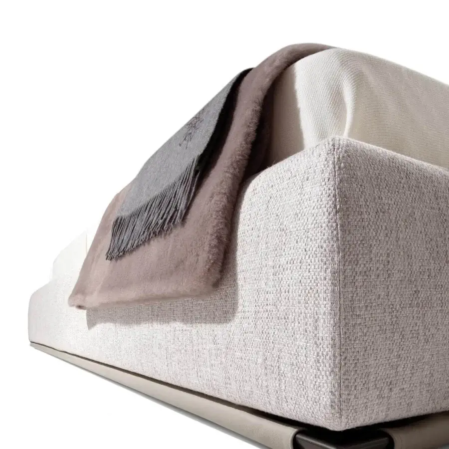 Superior Giorgetti Adam bed with splendid headboard upholstered in light beige textured fabric and refined metal base