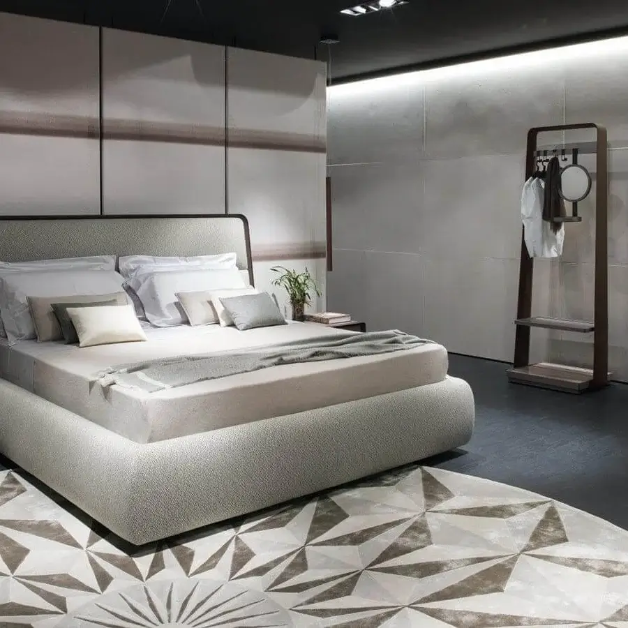 Exclusive Giorgetti Frame bed with saddle leather headboard and light beige textured matte fabric upholstery