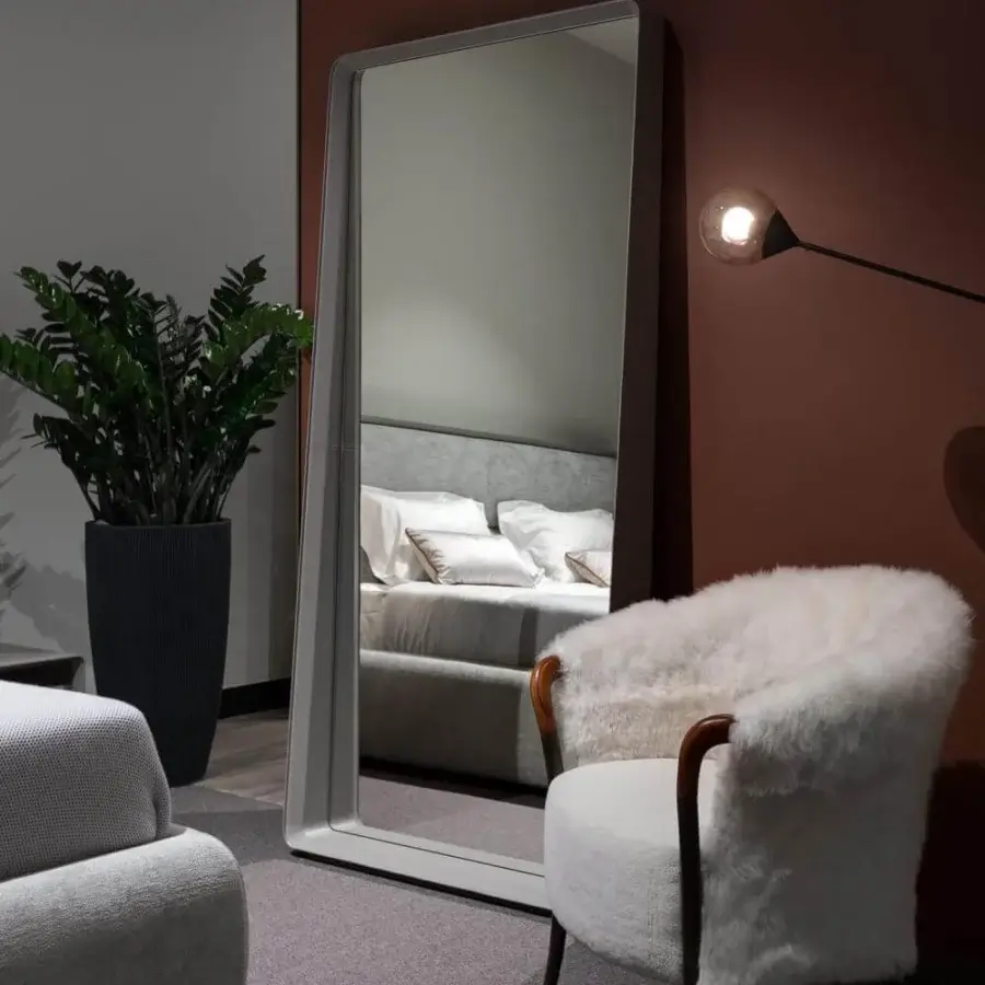 Distinguished Giorgetti Frame mirror with refined light gray saddle leather and rounded rectangular form