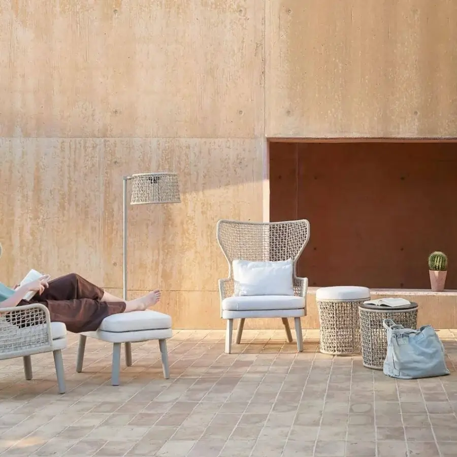 Superior Varaschin Emma stool in light gray upholstery with a hand-woven texture and powder-coated aluminum structure