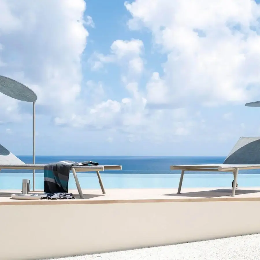 Distinguished Varaschin Emma sunshade with grey micro-perforated technical PVC canopy and light grey matte metal pole