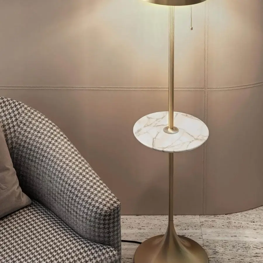 Elegant Rugiano Wanda floor lamp with metallic structure and calacatta marble top in gold-toned finish