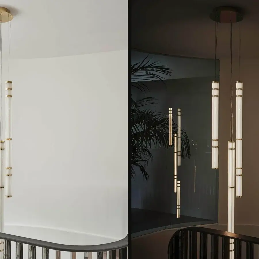 Distinguished Rugiano Atrium suspension lamp with vertically oriented sandblasted glass tubes and gold varnished brass details