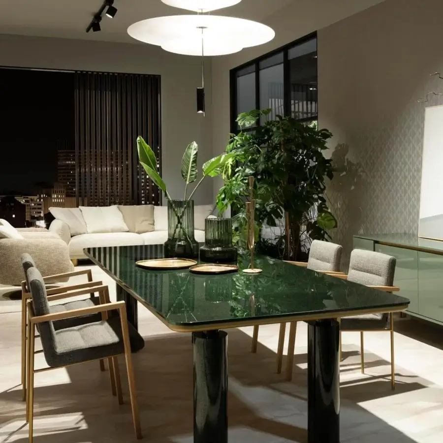 Distinguished Presotto Kolosso table with square green glossy top and black matt lacquered cylindrical legs