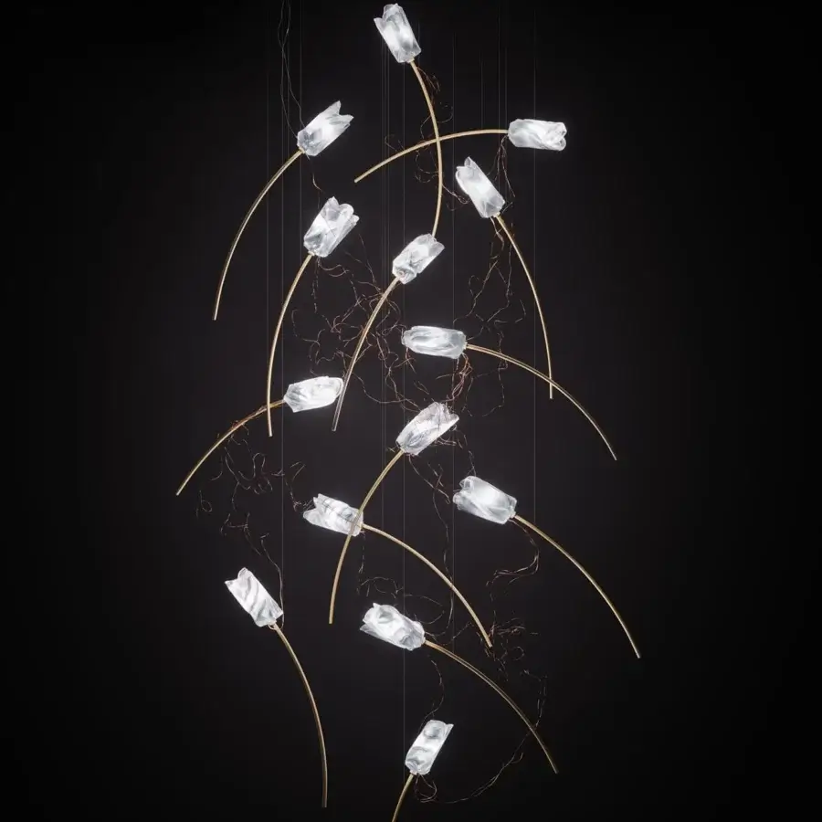 Distinguished Slamp Tulip suspension lamp with hand-molded glass blossoms and brushed brass stems woven with copper wires