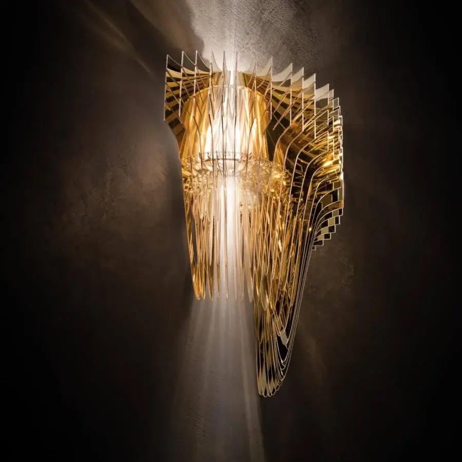 Distinguished Slamp Aria wall lamp crafted in Italy with 25 arms from Cristalflex® and Lentiflex® in glossy gold finish