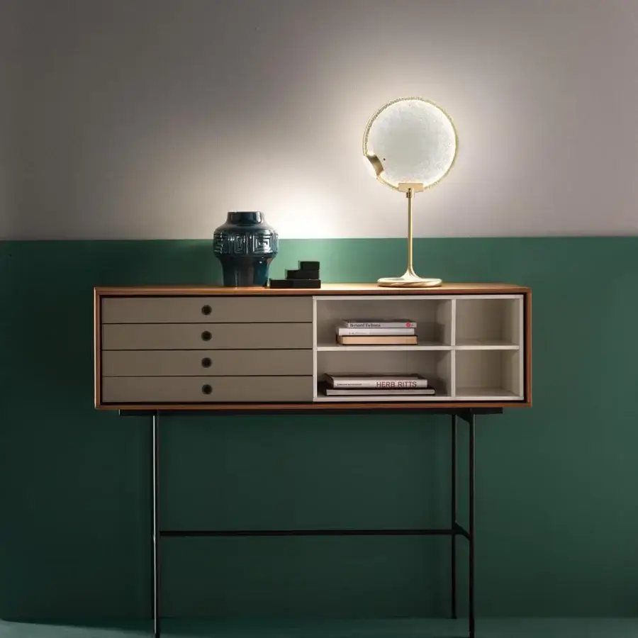 Distinguished Masiero Horo table lamp with gold metal structure and refined glass diffuser exhibiting a textured prism effect