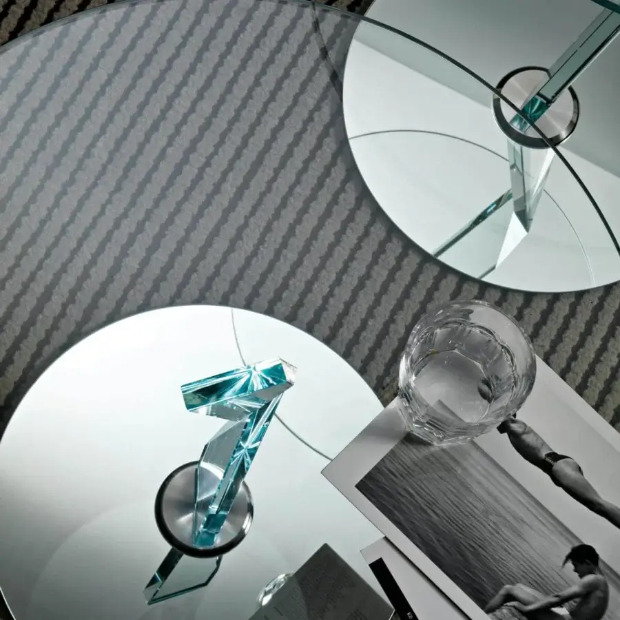 Superior Tonelli Design Bakkarat side table crafted with round extra clear glass and mirrored base