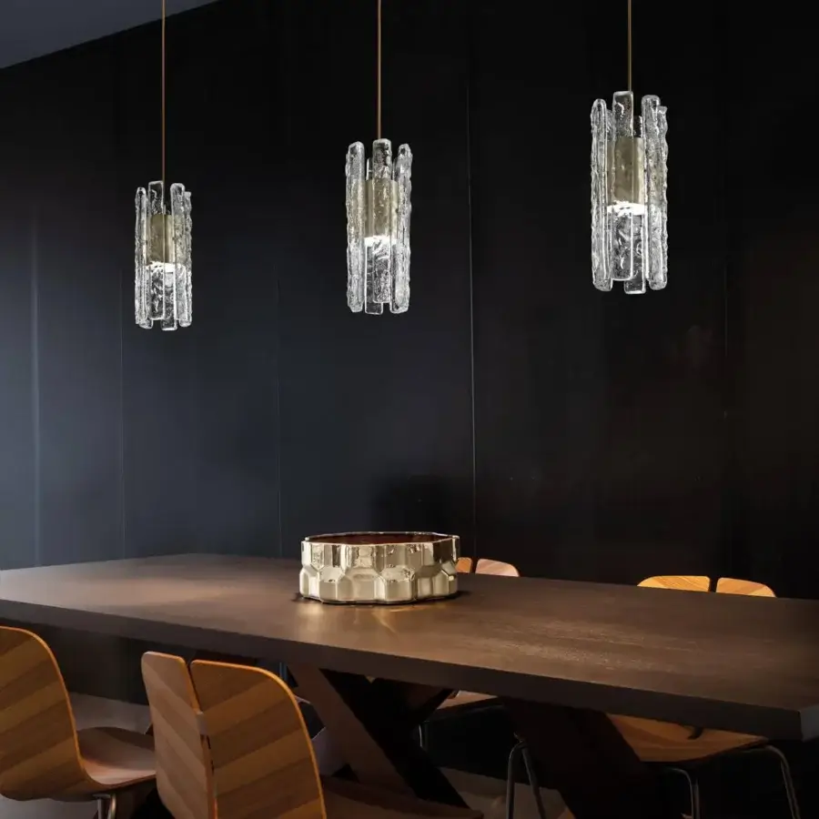 Exceptional Masiero Vegas suspension lamp with rock-effect glass strips and a refined metallic structure