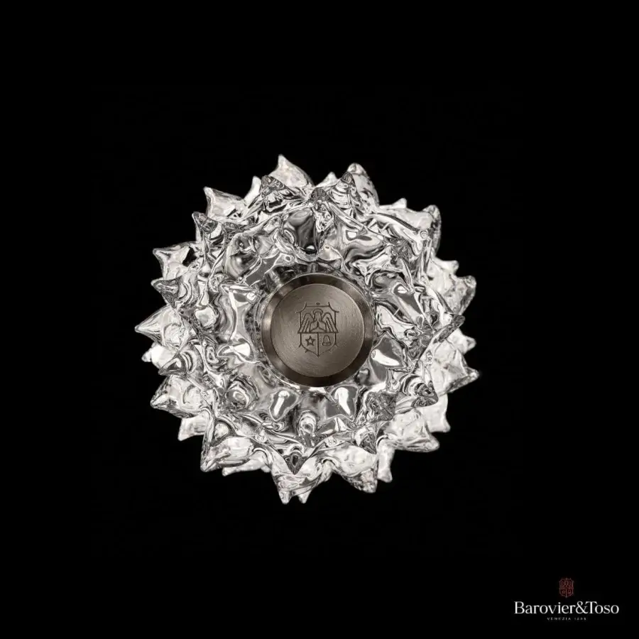 Exceptional Barovier&Toso Opéra suspension lamp crafted in textured clear Venetian crystal with a central metal emblem