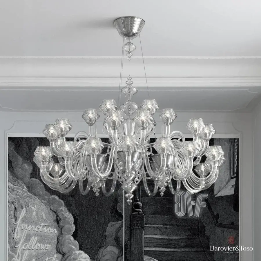 Distinguished Barovier&Toso Magritte chandelier crafted in clear transparent glass with polished chrome finish
