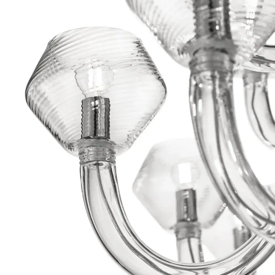 Superior Barovier&Toso Magritte chandelier built in clear Venetian glass with curved arms and polished chrome metal
