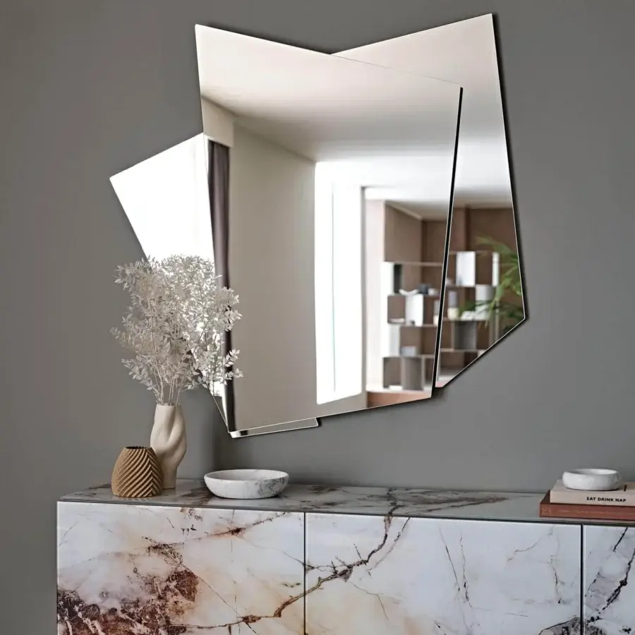 Innovative Cattelan Italia Risiko mirror in refined mirrored glass with geometric segments and sleek silver finish