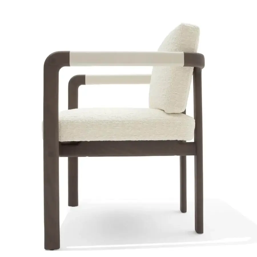 Exclusive Giorgetti Montgomery armchair with solid ash structure and light off-white cushions in high-end fabrics with dark brown finish