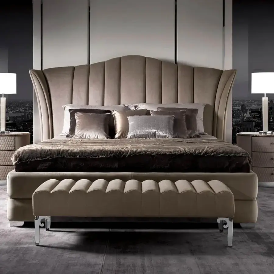 Sophisticated DV Home Collection Adler table lamp with light-colored Alligatore leather and Chrome finish