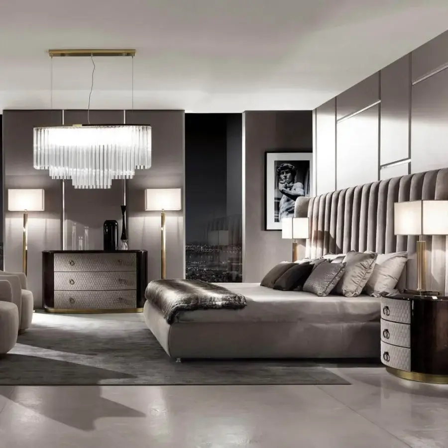 Lavish DV Home Collection Hermes suspension lamp with a gold metal structure and refined natural crystal pendants