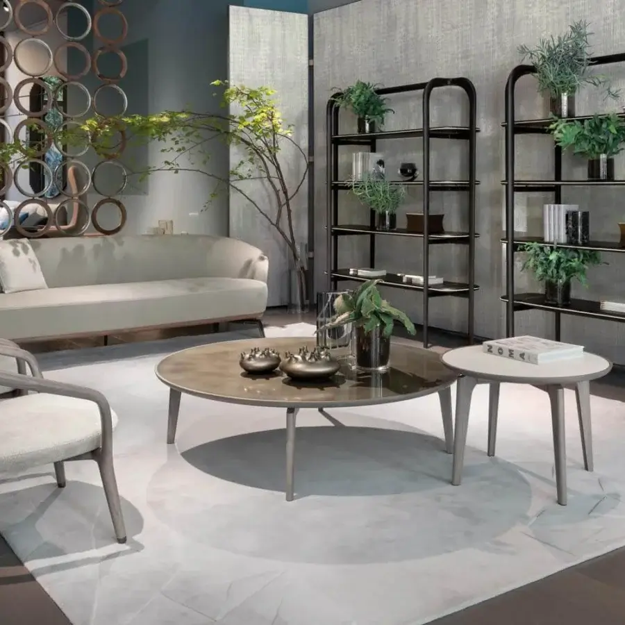 Sophisticated Giorgetti Tamino sofa with light beige textile upholstery, Canaletto walnut base and metal feet