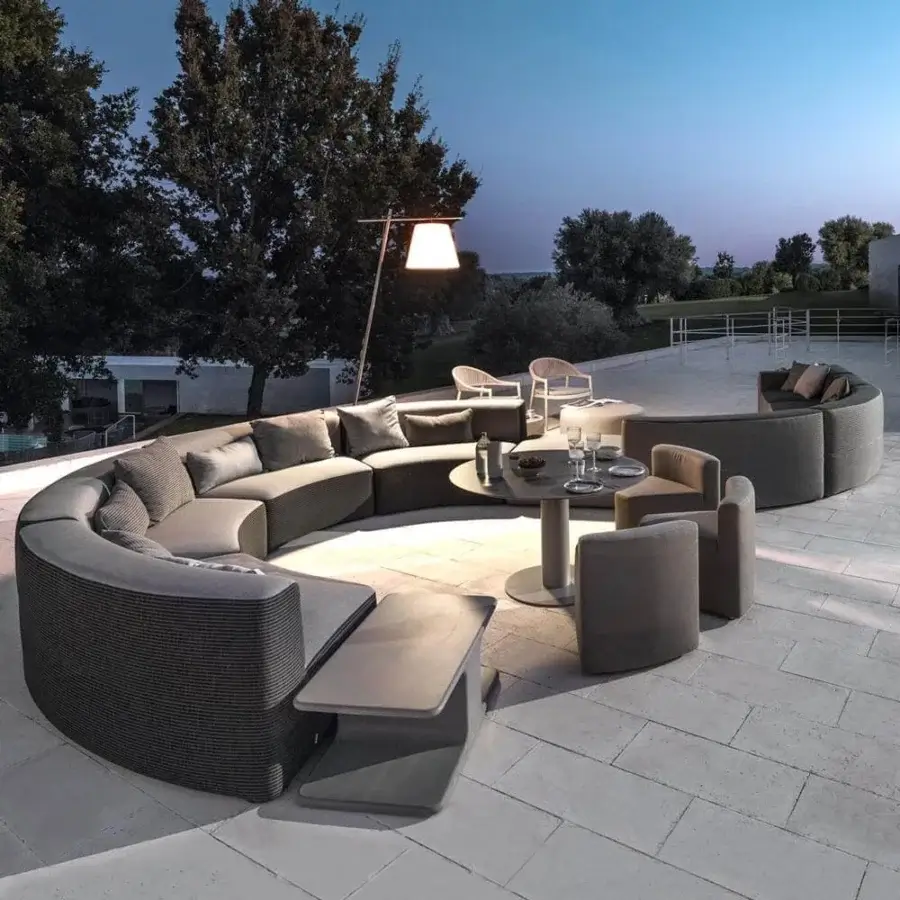 Superior Varaschin Belt sectional with solid okumé wood structure and neutral gray Dryfeel foam offering a subtly mottled matte finish