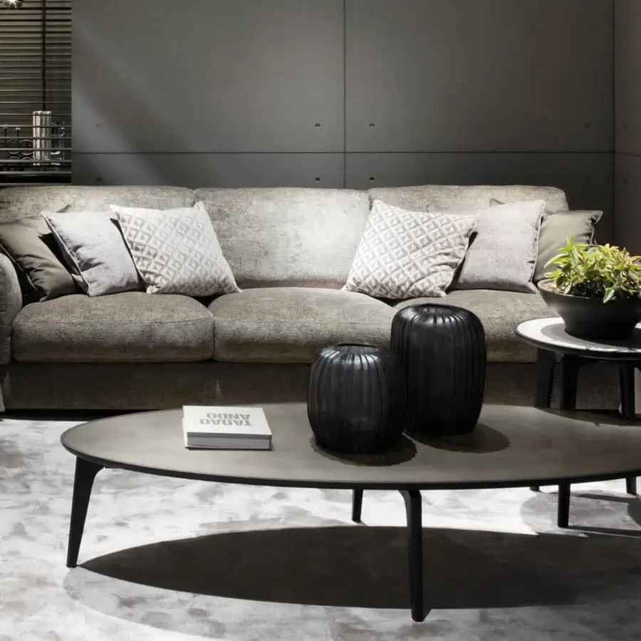 Exceptional Giorgetti Vittoria sofa in neutral textile with shimmering finish and goose down cushions
