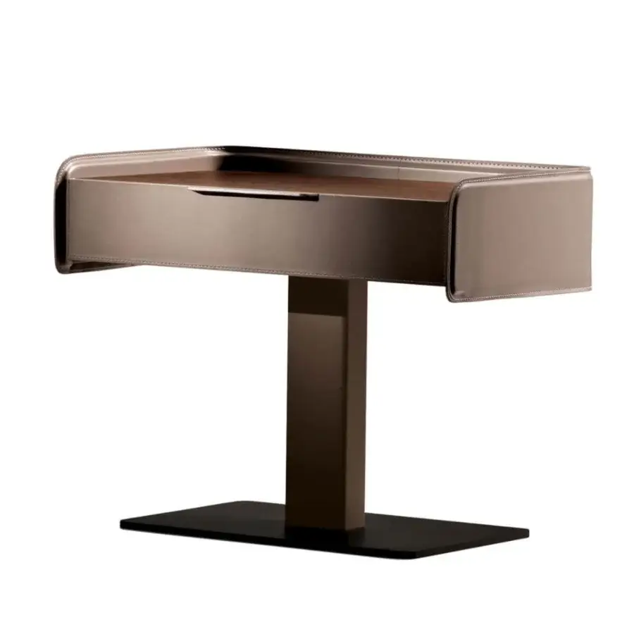 Superior Giorgetti Corium nightstand with curved structure, Canaletto walnut veneer and light brown saddle leather detailing in dark brown matte finish