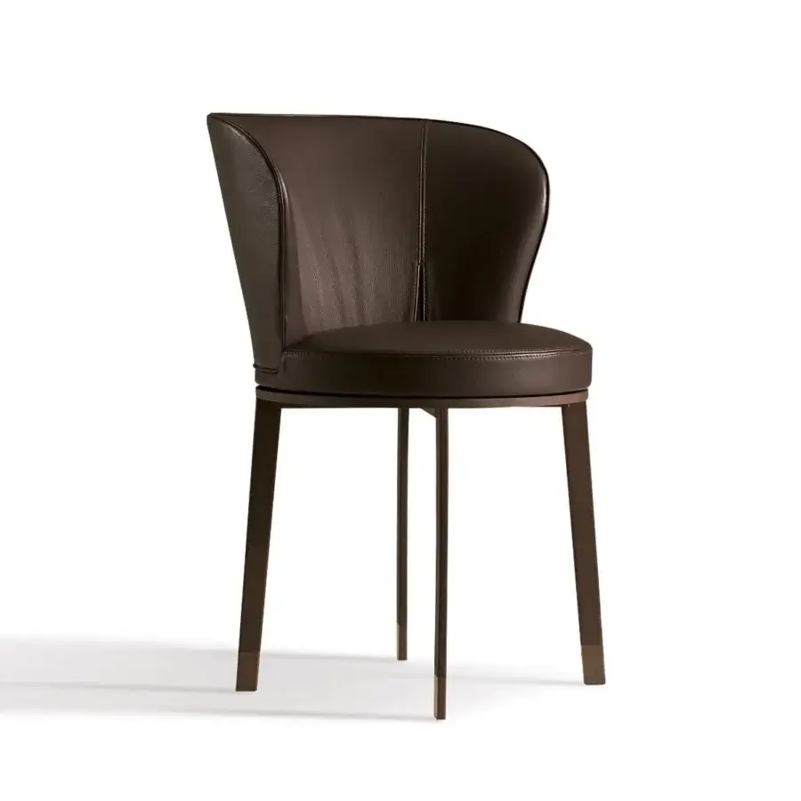 Superior Giorgetti Ode chair with a comfortable seat upholstered in dark brown matte-finish leather and rotating structure