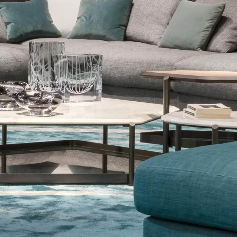 Superior Giorgetti Skyline coffee table with a marble top and sleek dark matte metal structure