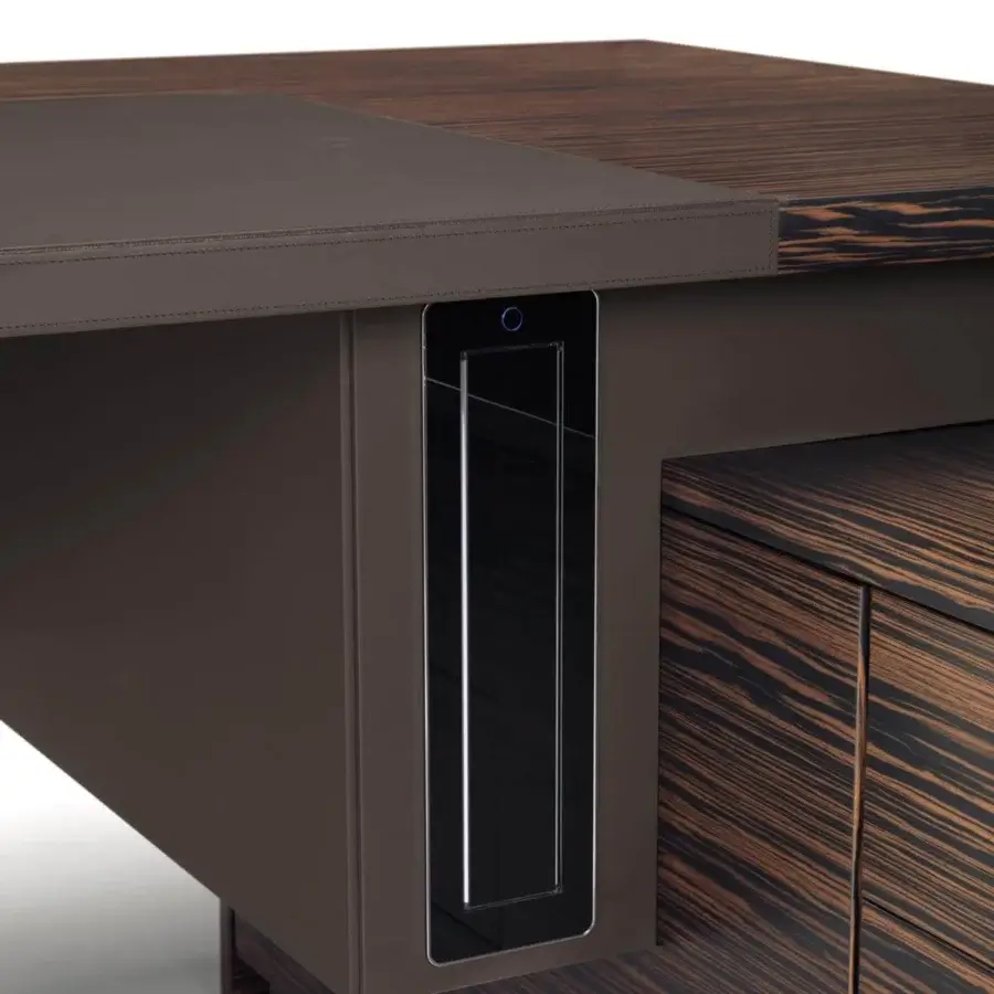 Distinguished 4 Mariani Inca desk built with wood veneered particleboard, soft brown leather and charcoal grey lacquered MDF, incorporating wireless charging